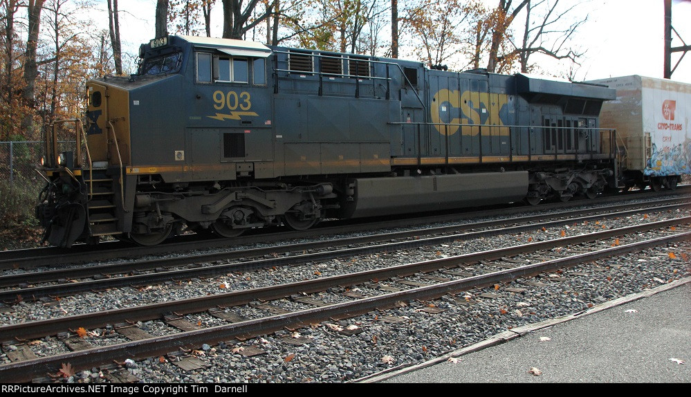 CSX 903 on M404